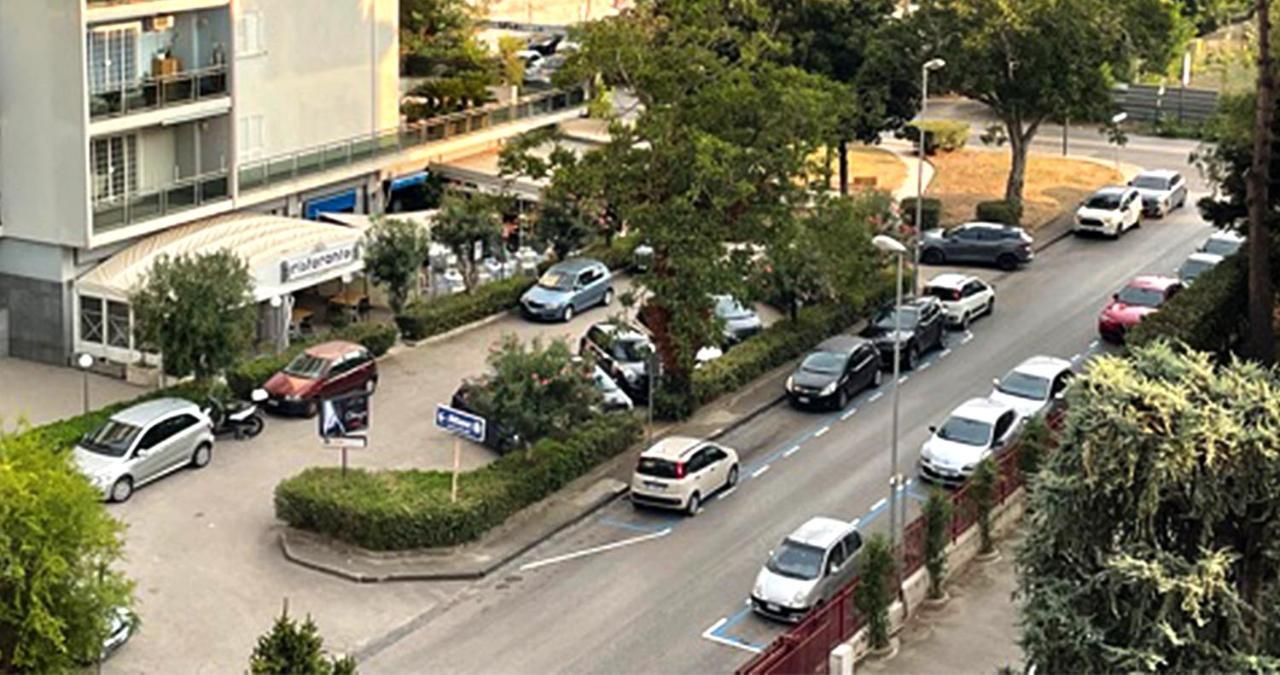 B&B Stanze Lussuose Aversa Kültér fotó